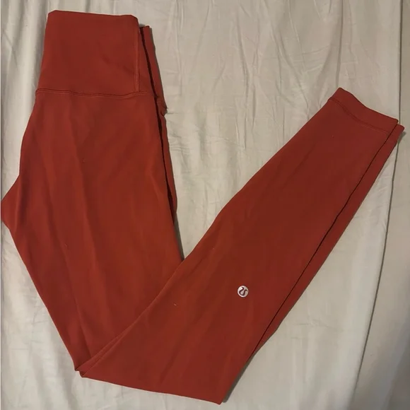 Lululemon Wunder Train Tight - Size 4 Cayenne - Picture 4 of 6
